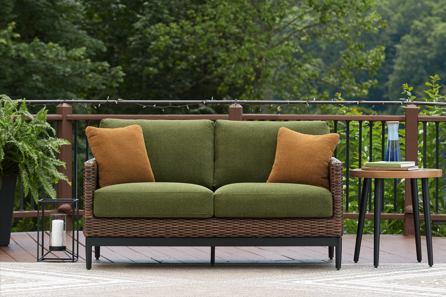 Horizon Hall - Brown / Green - Loveseat With Cushion