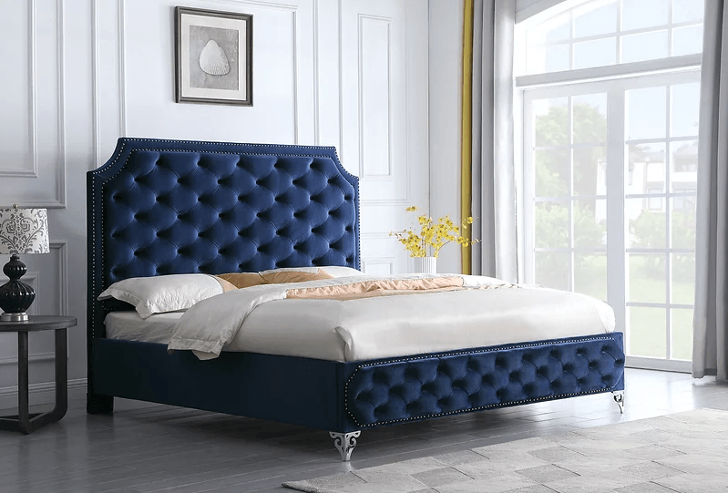 B830 Leilah Queen Platform Bed (Blue)