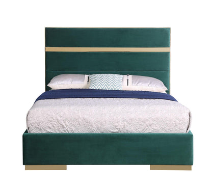 B810 Cartier Green/Gold King Platform Bed