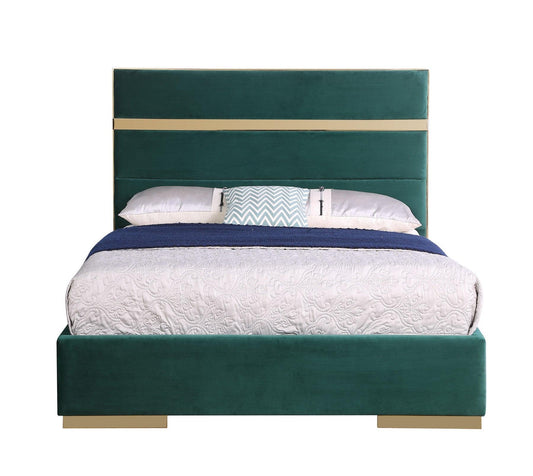 B810 Cartier Green/Gold King Platform Bed