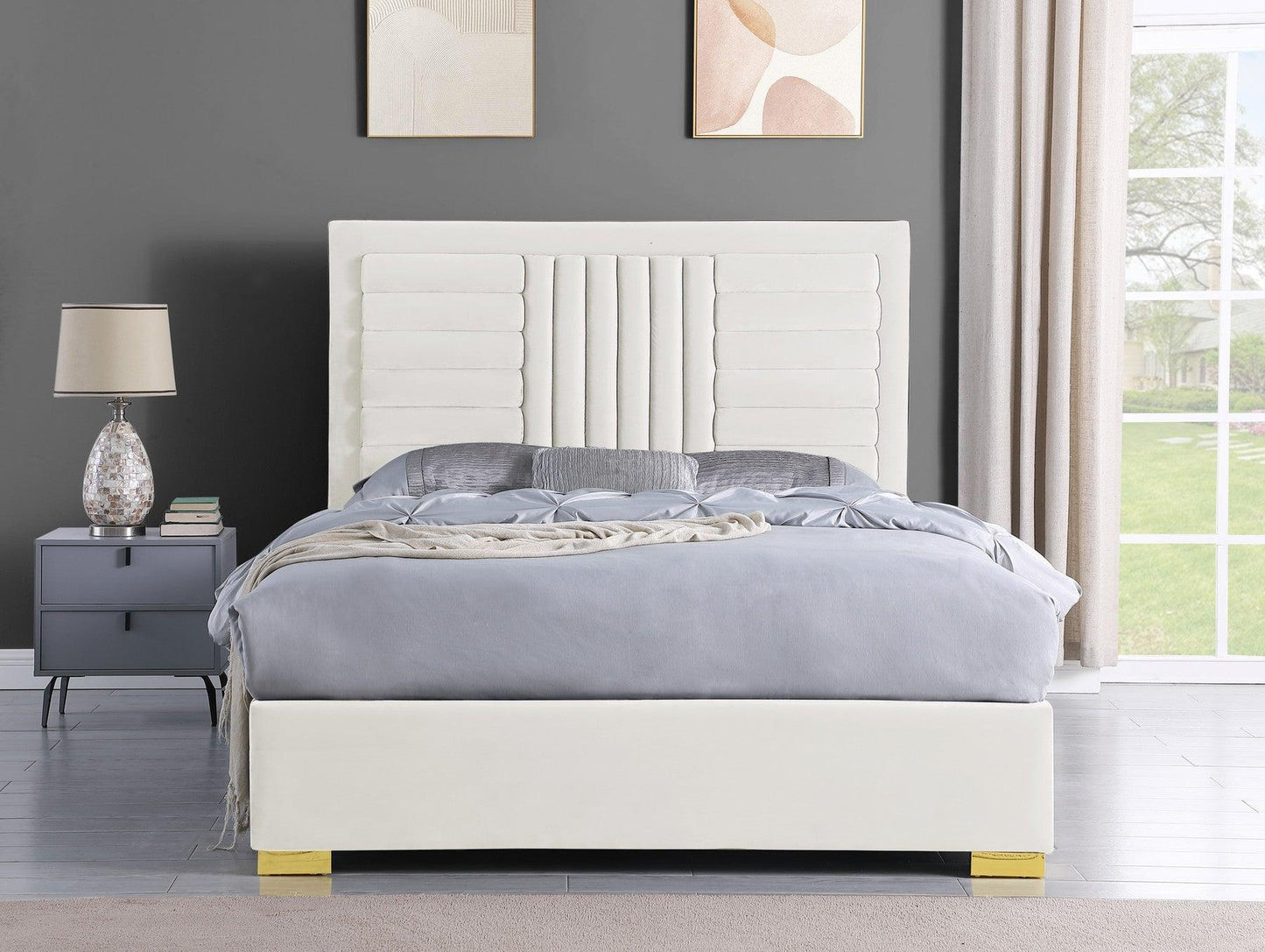 B820 Anita (Ivory) King Bed