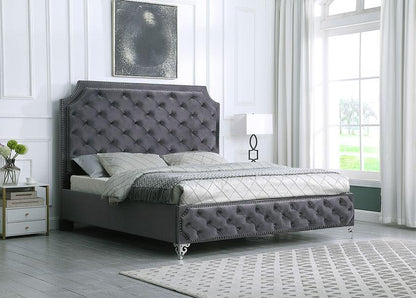 B830 Leilah King Platform Bed (Grey)