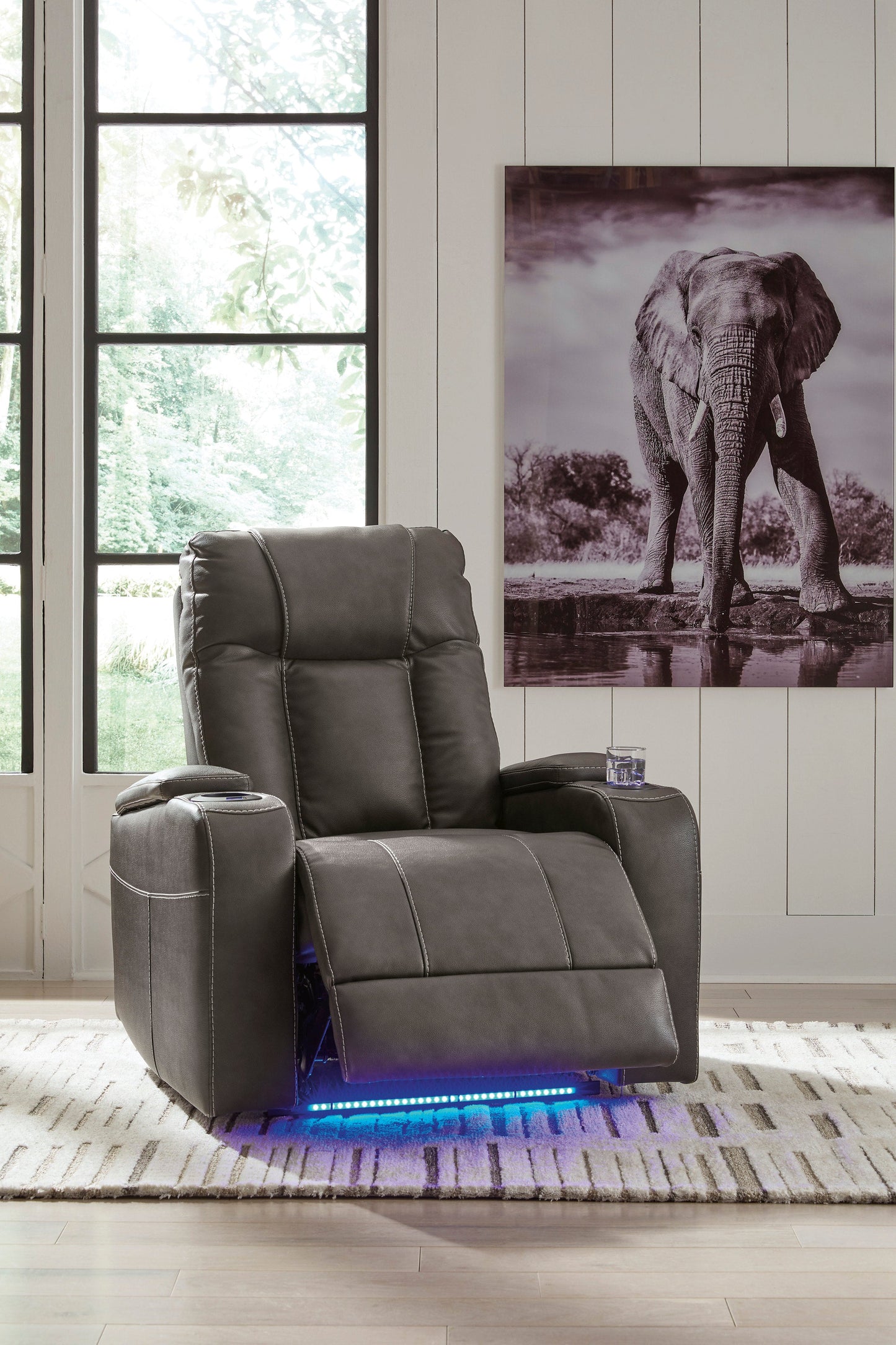 Astor Shadow Power Recliner